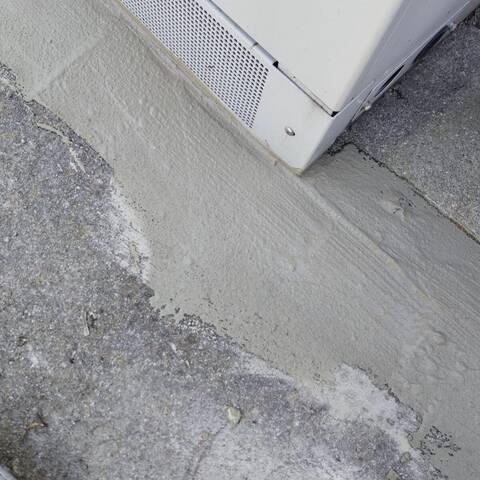 Betonsanierung mit neu gespachtelter Oberfläche